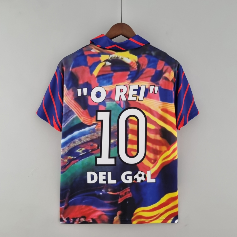 Retro Barcelona 93/94 Romario Jersey