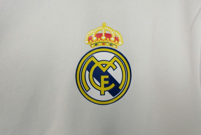 Retro 16/17 Real Madrid Home Long Sleeve Jersey
