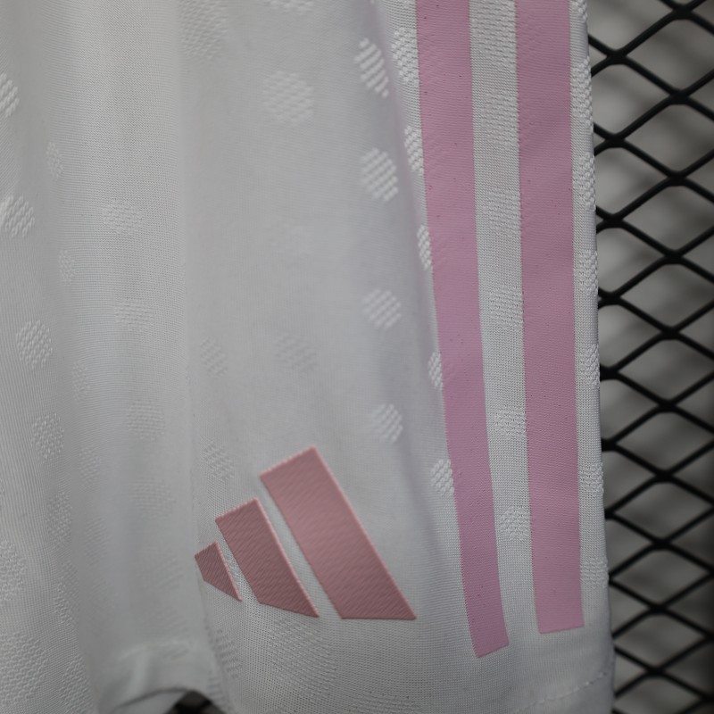 Player Version 25/26 Juventus Home Shorts