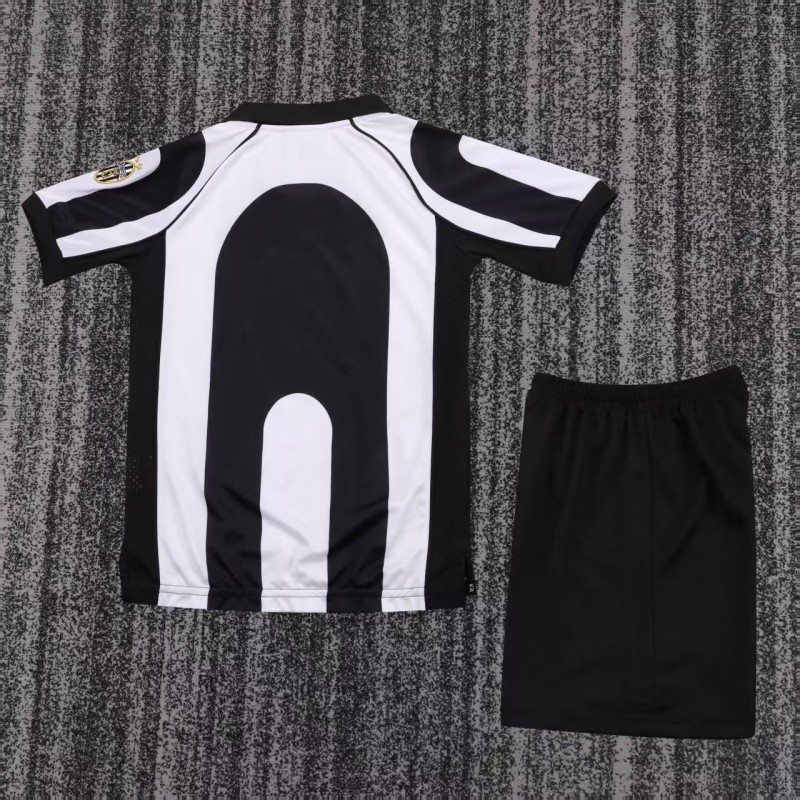 Retro Kids 97/98  Juventus Home Jersey