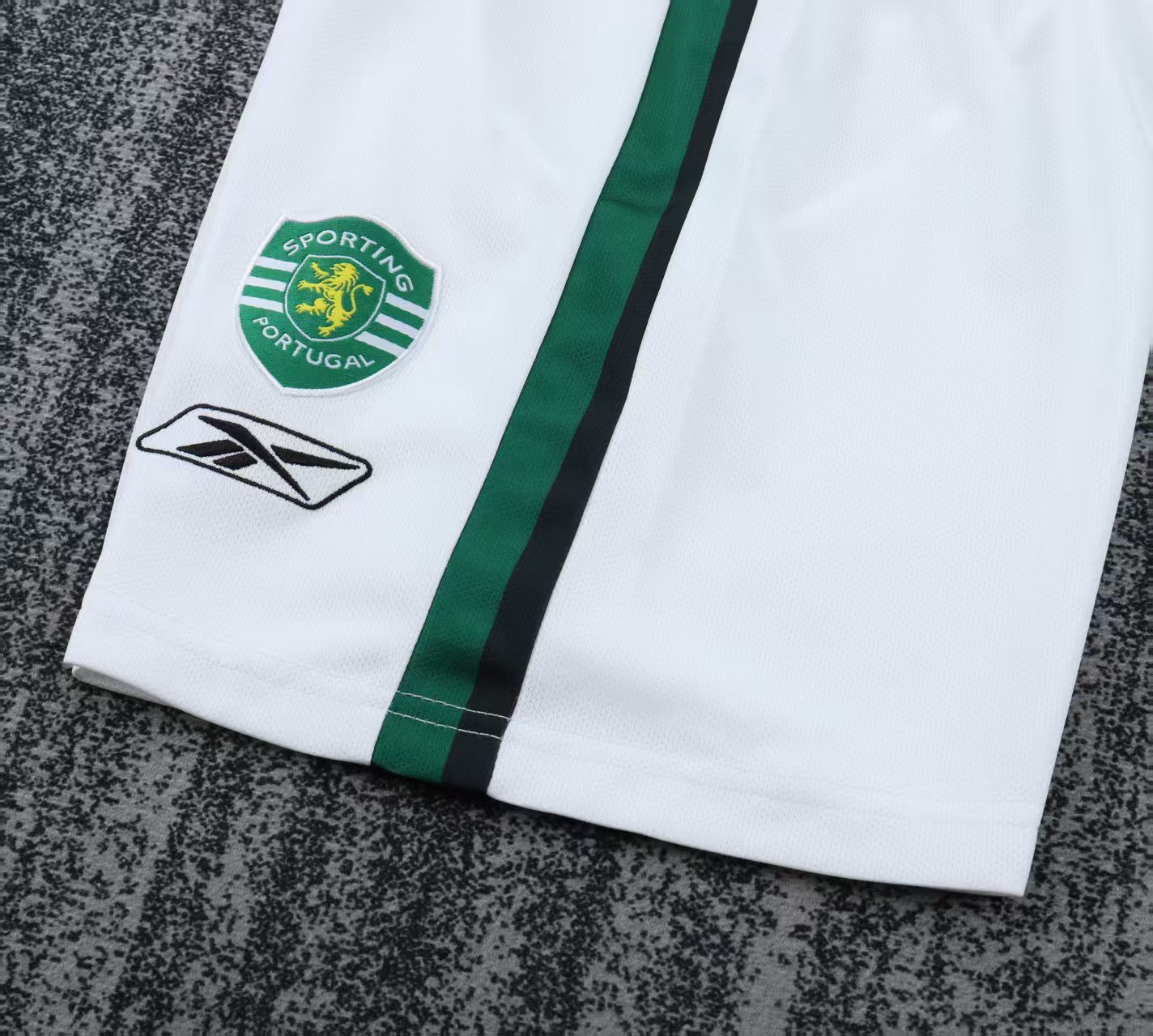 Retro Kids 03/04 Sporting CP Home Jersey