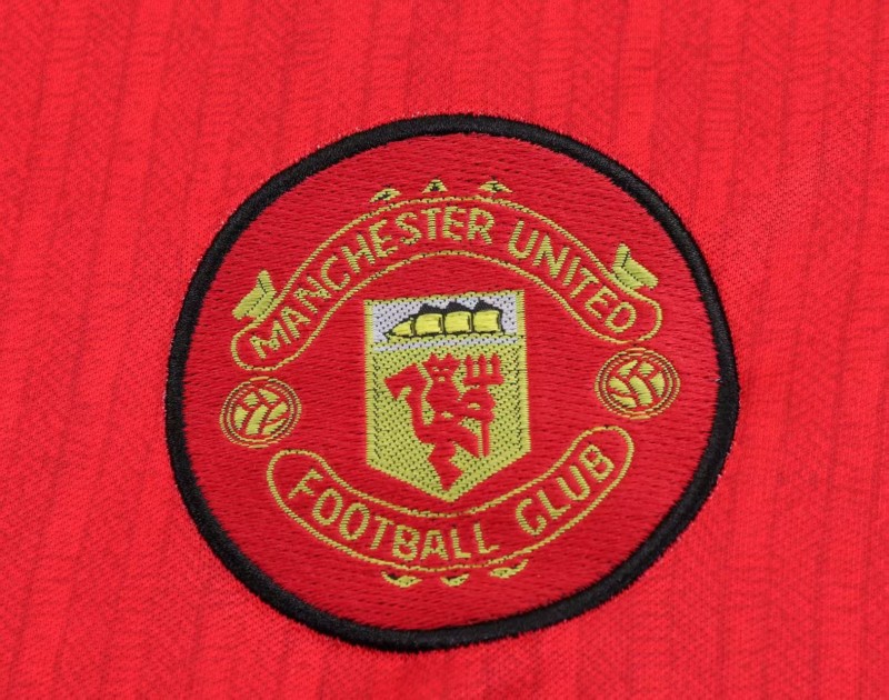 Retro Kids  96/97 Manchester United Home Jersey
