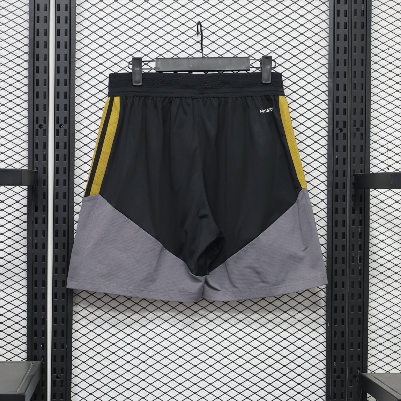 Player Version 26/27 Juventus Black Shorts with Pockets