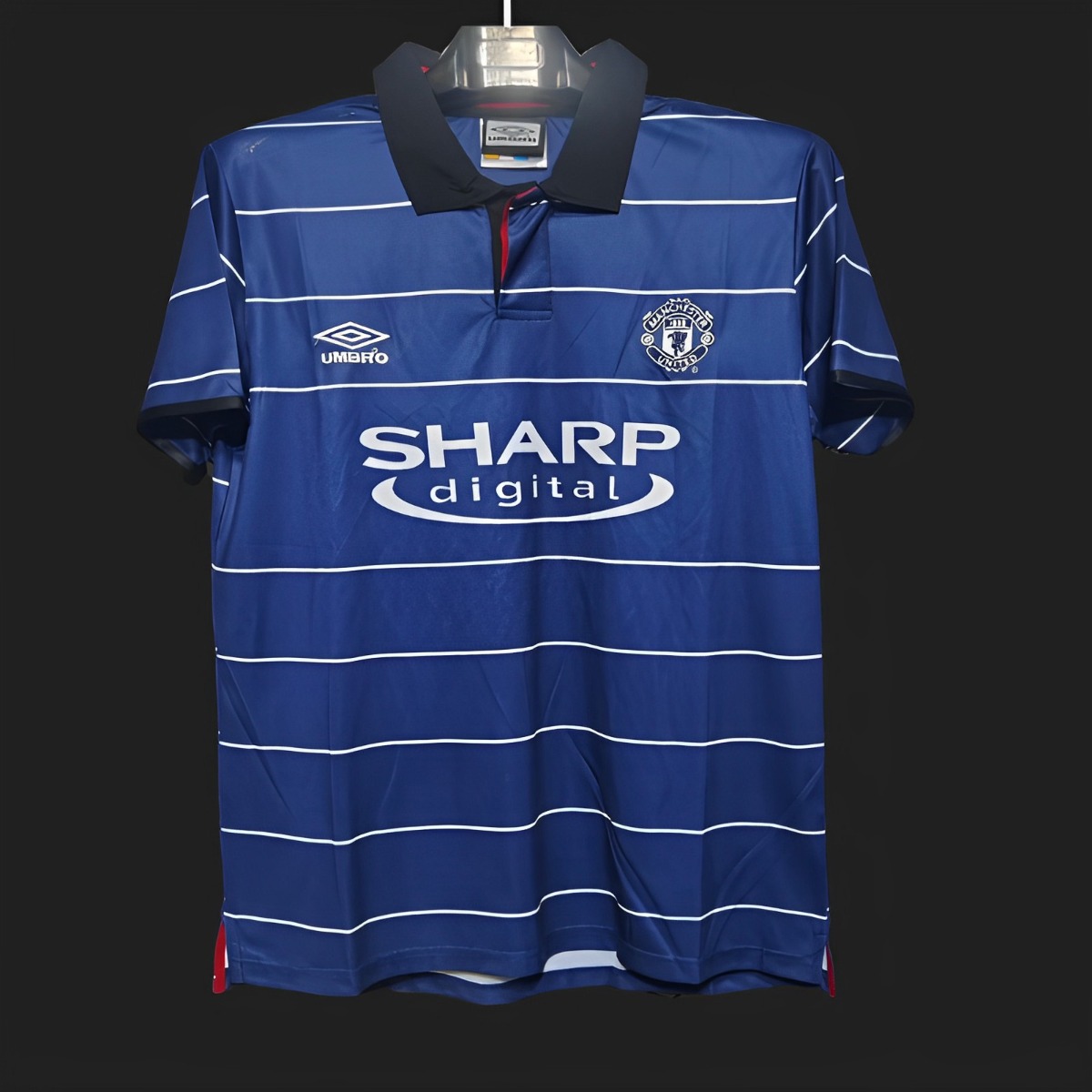 Retro 99/00 Manchester United Third Blue Jersey