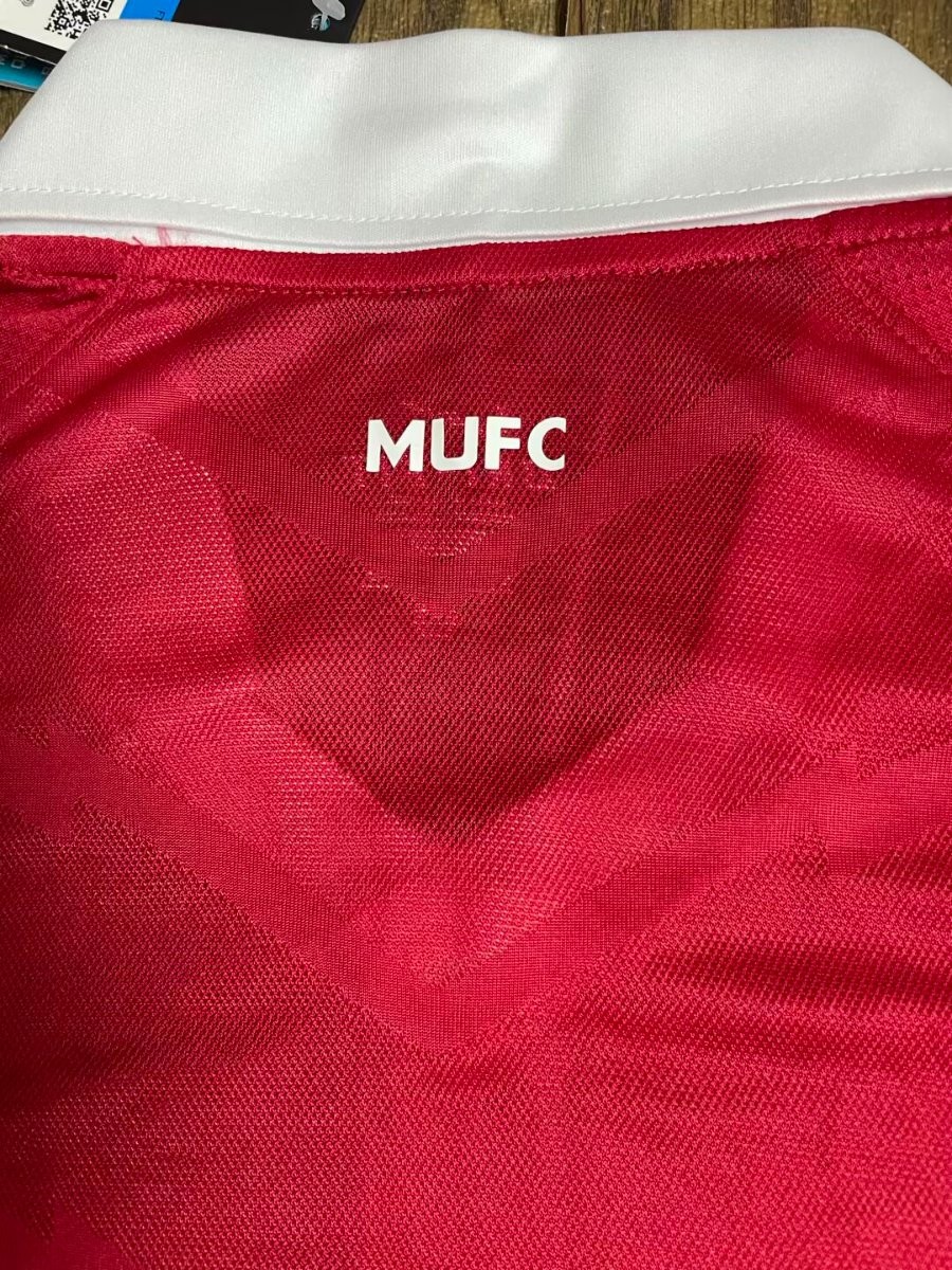 Retro 10/11 Manchester United Home Long Sleeve Jersey
